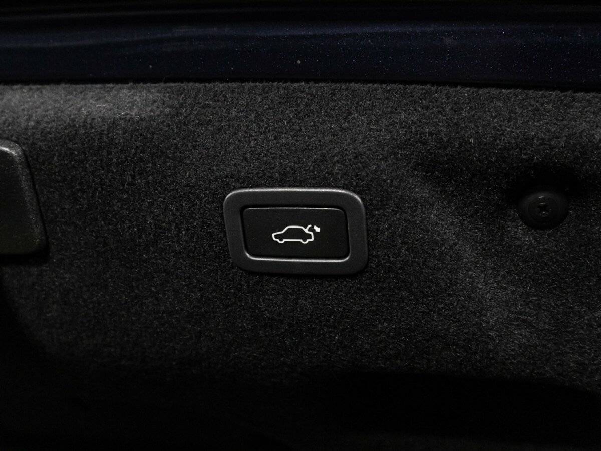 Jaguar XE, 2016 Фото №16