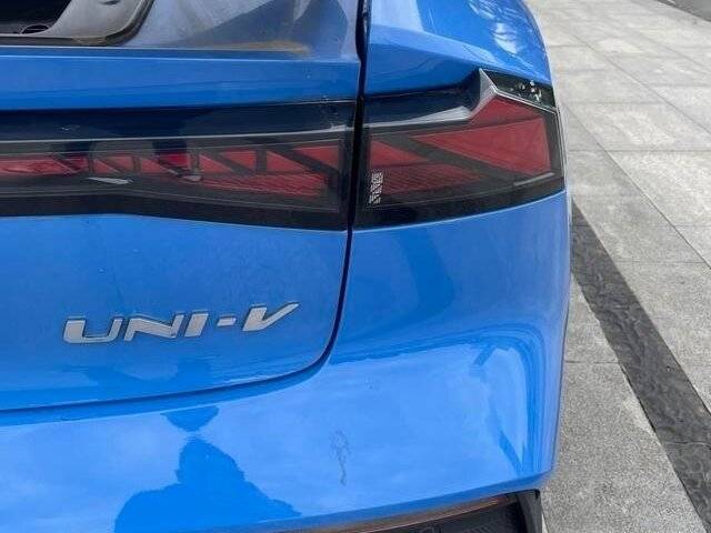 Changan UNI-V, 2022 Фото №9
