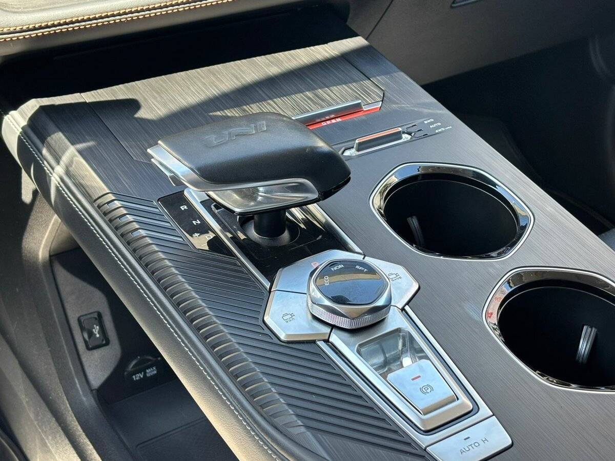 Changan UNI-K, 2023 Фото №11