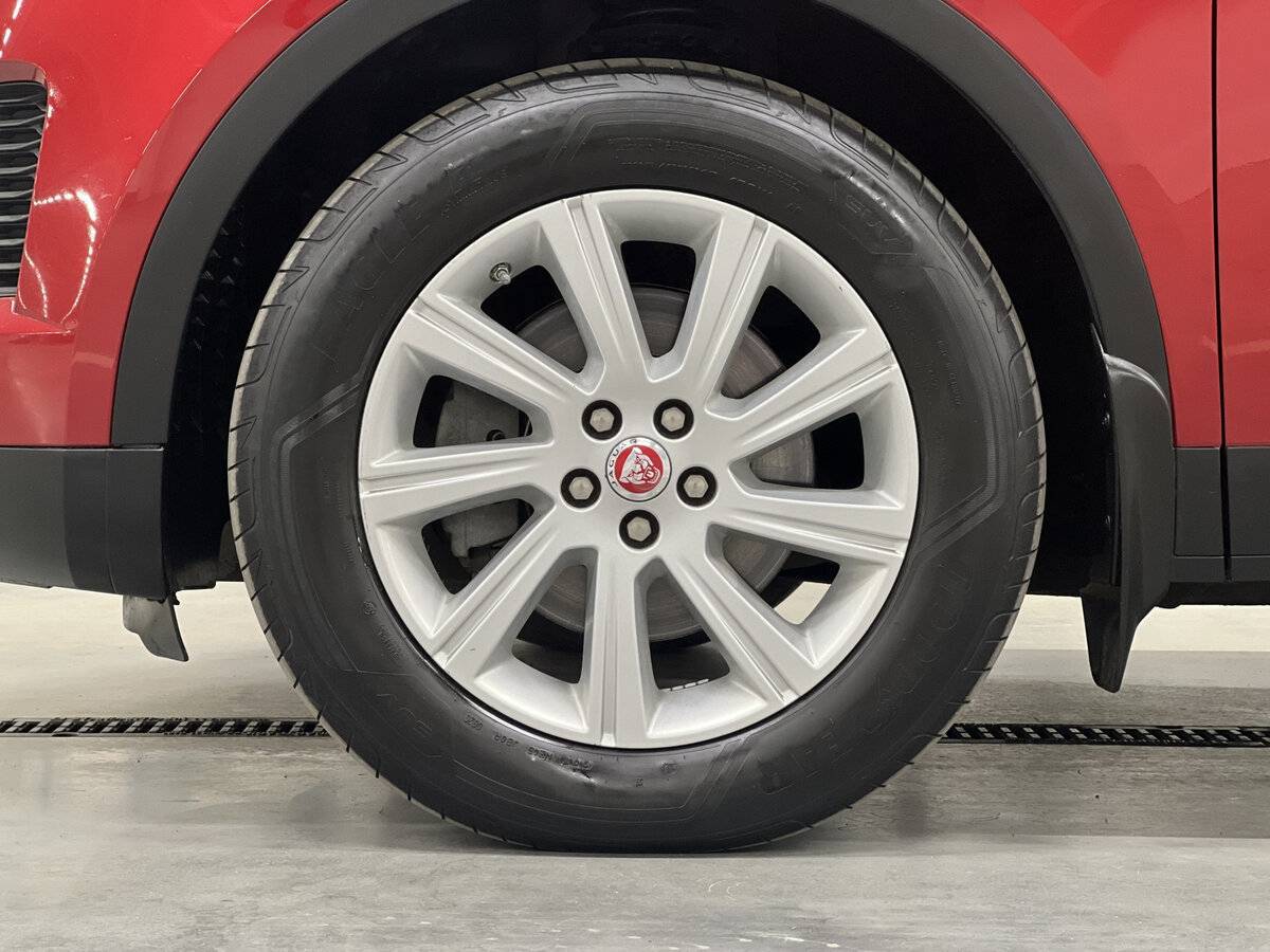 Jaguar E-Pace, 2018 Фото №18