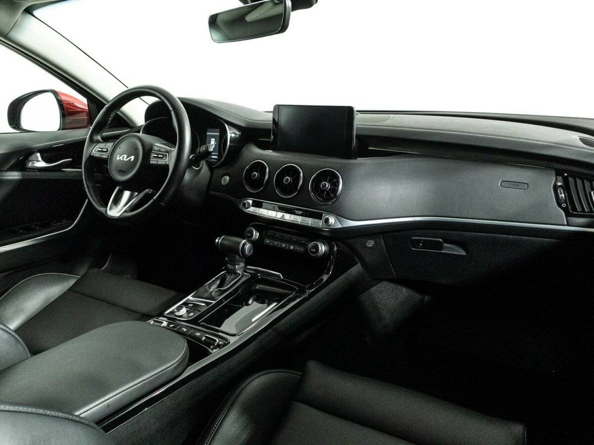Kia Stinger, 2022 Фото №9