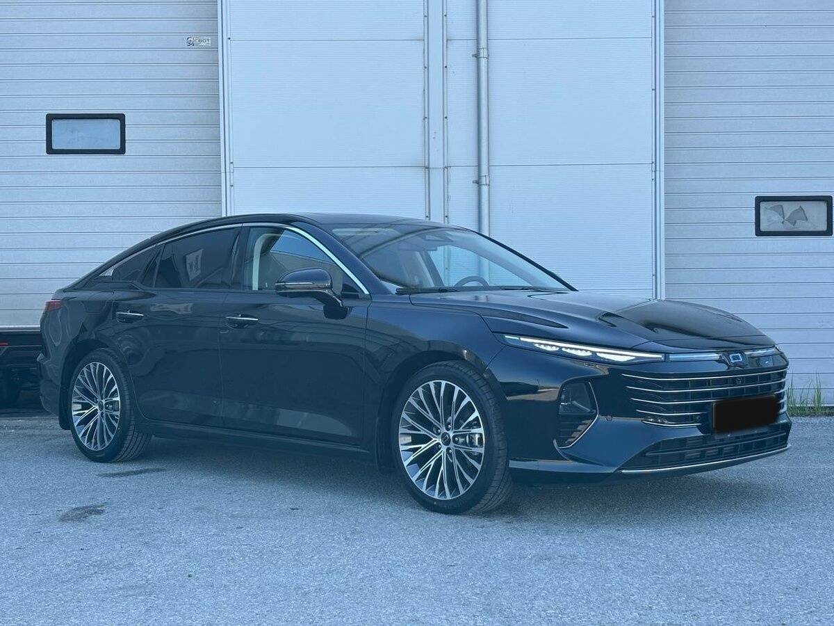 FAW Bestune B70, 2024 - 5 км. | Фото №3