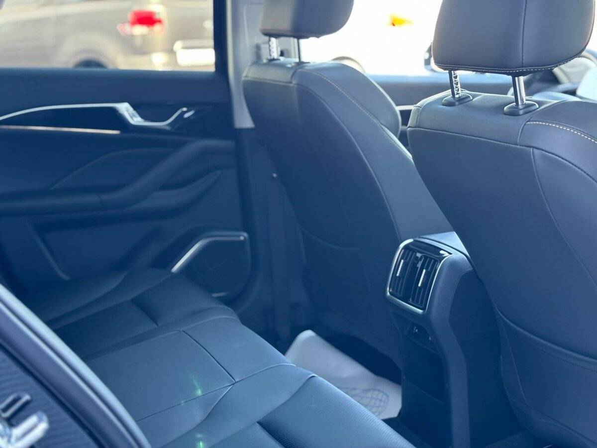 FAW Bestune B70, 2024 Фото №32