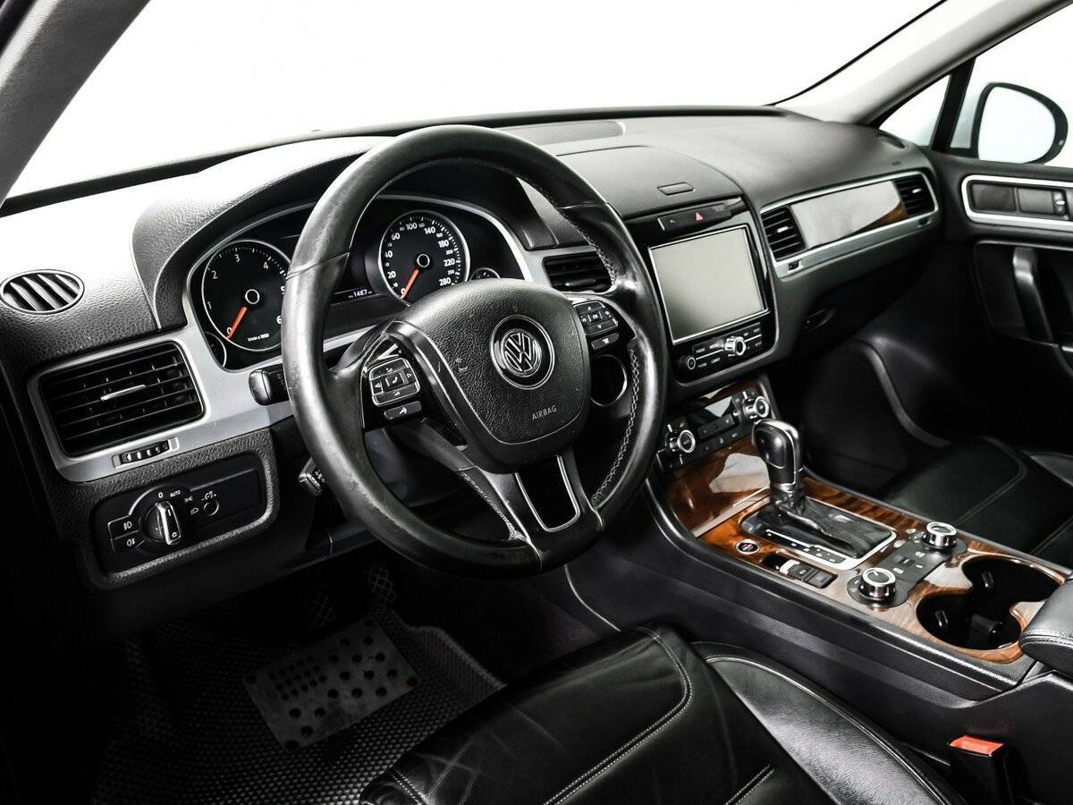 Volkswagen Touareg, 2011 Фото №13