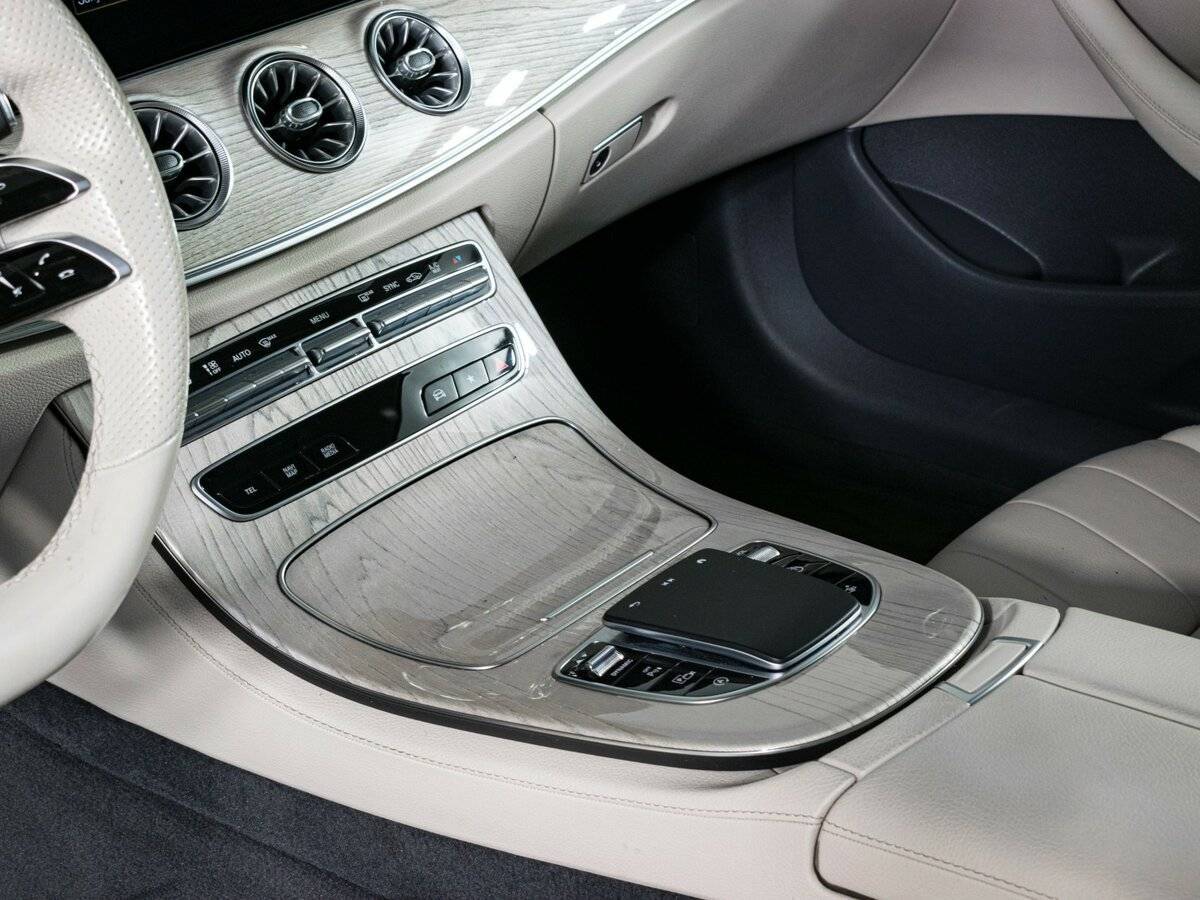 Mercedes-Benz E-Класс 200, 2021 Фото №14