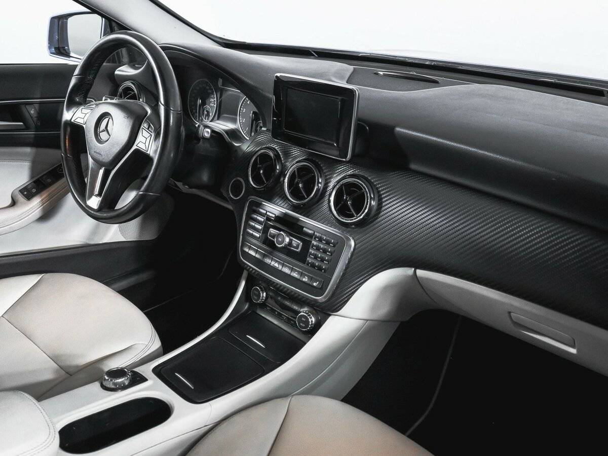 Mercedes-Benz GLA 250, 2015 Фото №6