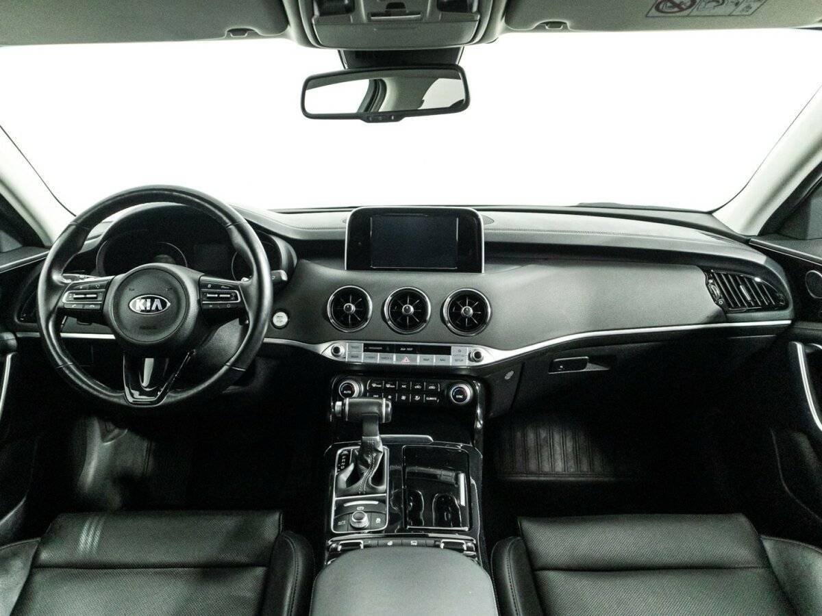 Kia Stinger, 2019 Фото №13