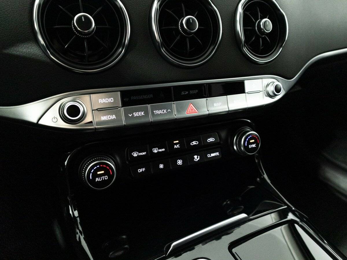 Kia Stinger, 2019 Фото №19