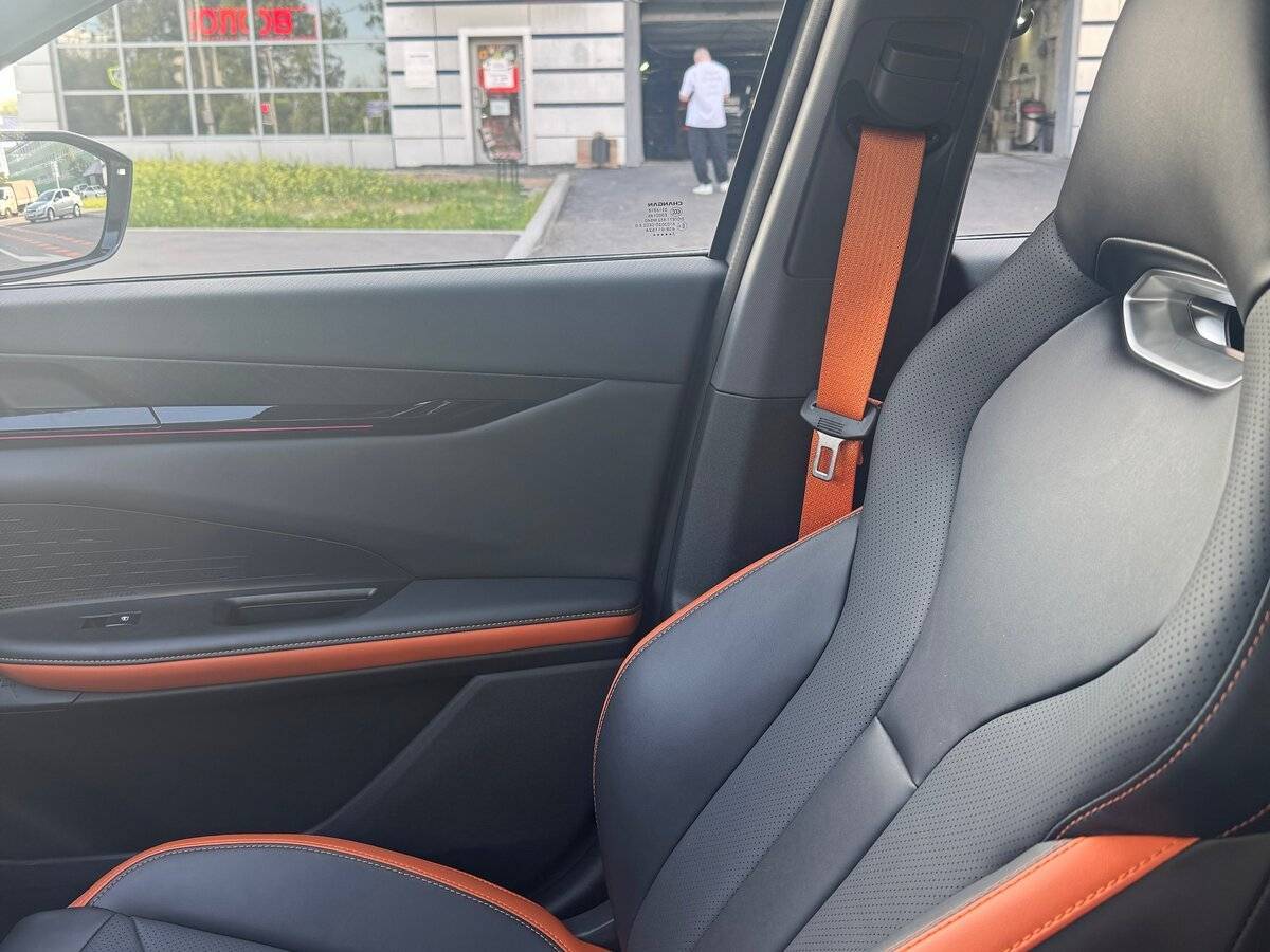 Changan UNI-V, 2023 Фото №13