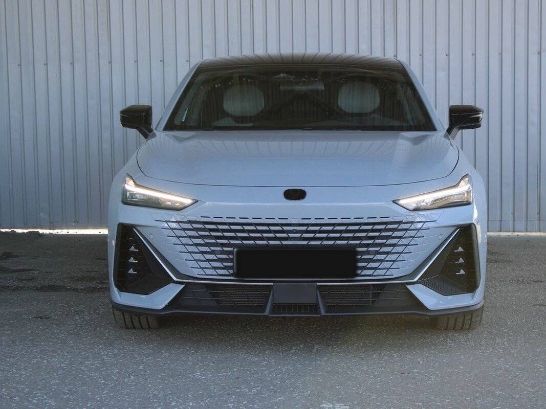 Changan UNI-V, 2023 Фото №2