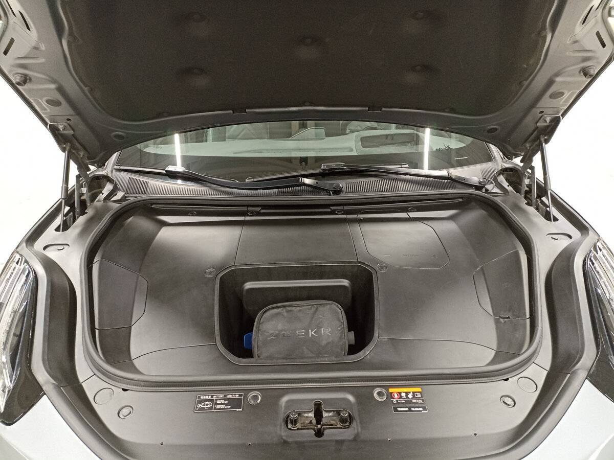 Zeekr 001 100 kWh, 2023 Фото №9