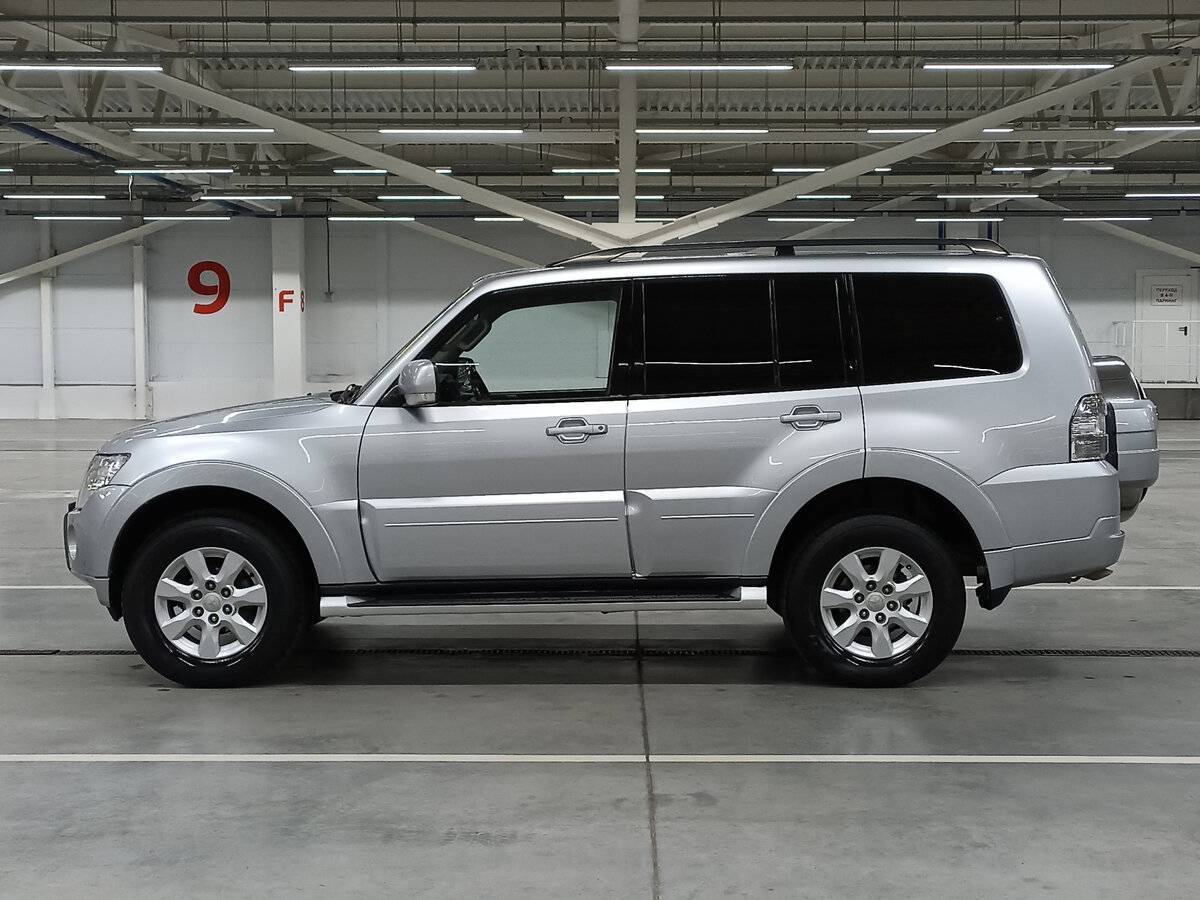 Mitsubishi Pajero, 2011 - 133 636 км. | Фото №8