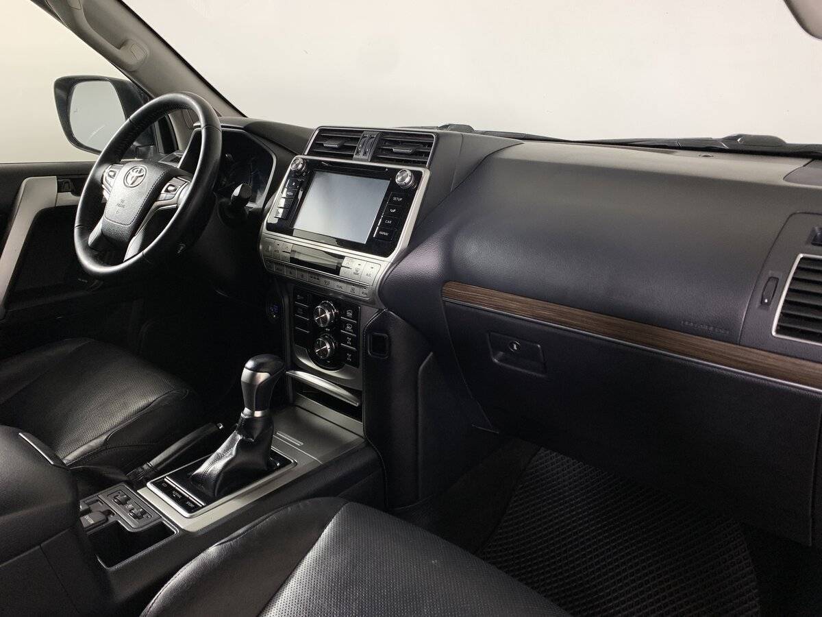 Toyota Land Cruiser Prado, 2018 Фото №13