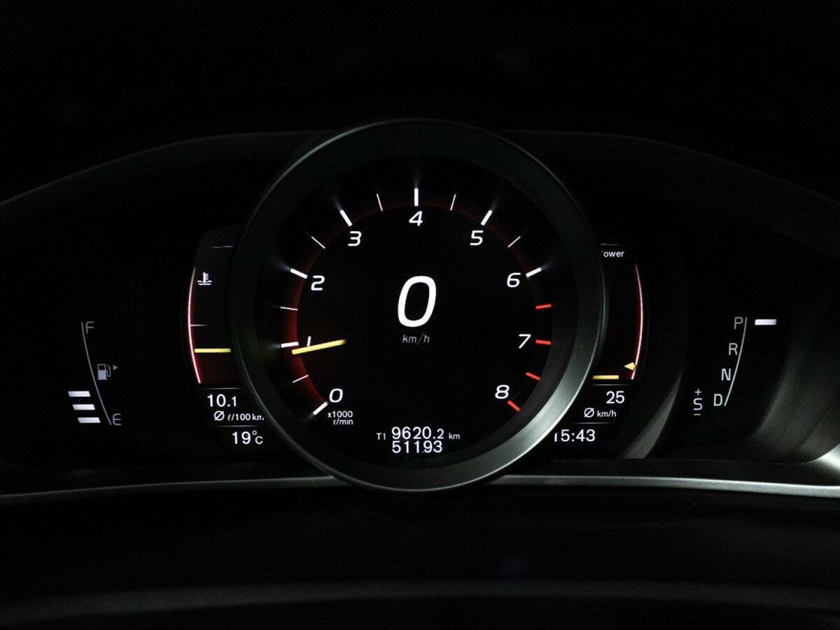 Volvo V40 Cross Country, 2019 Фото №12