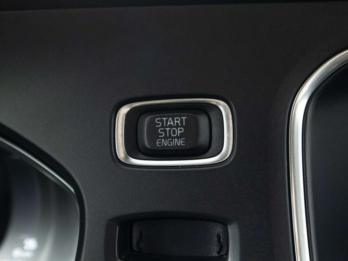 Volvo V40 Cross Country, 2019 Фото №20