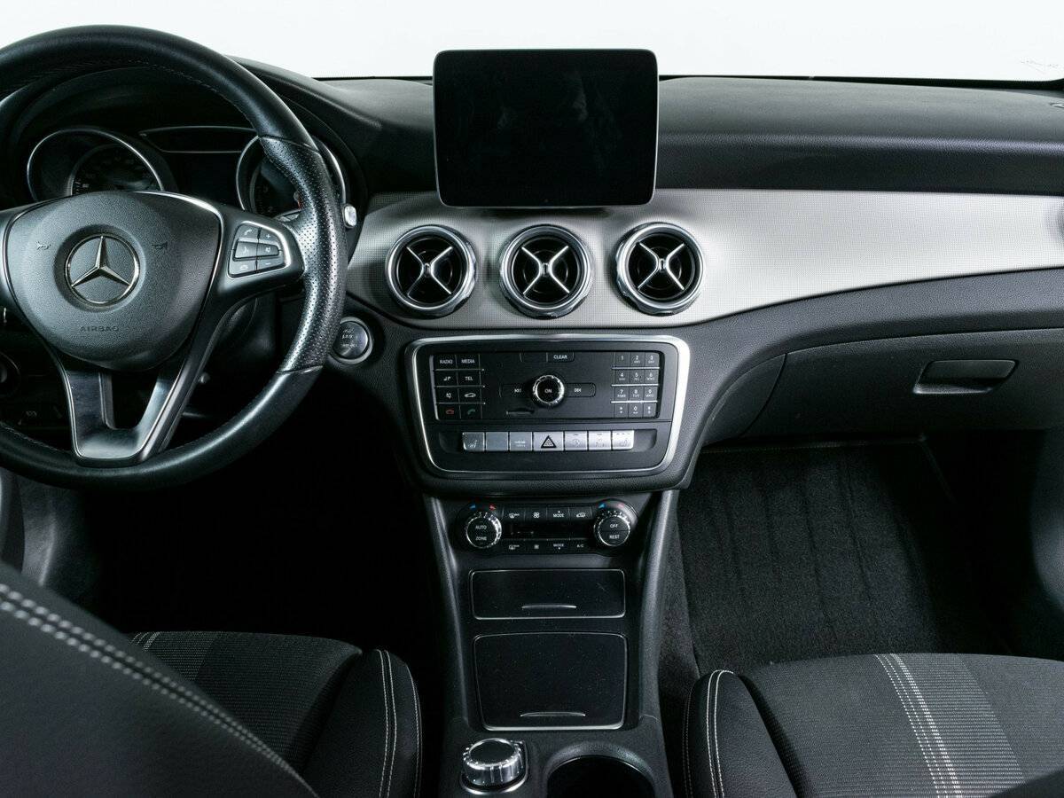 Mercedes-Benz GLA 200, 2019 Фото №10