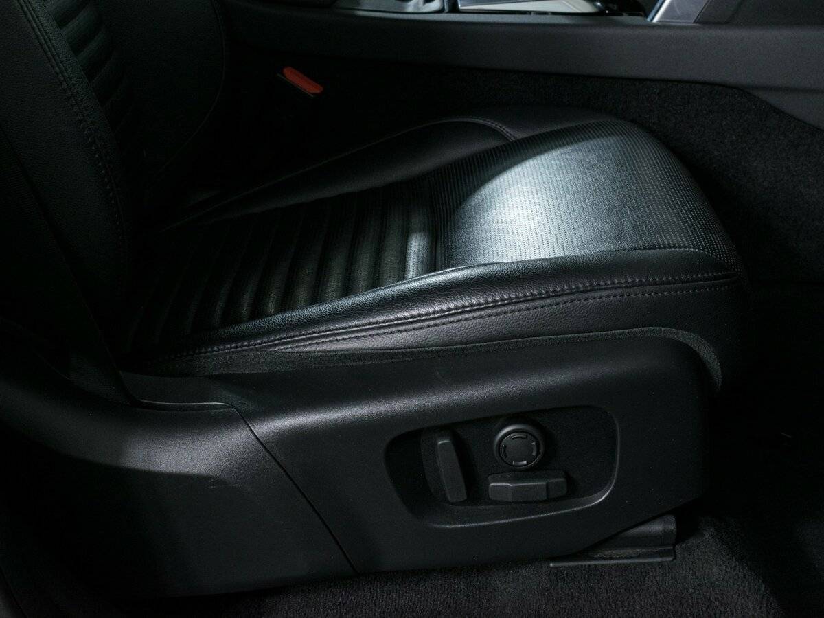 Land Rover Discovery Sport, 2020 Фото №18