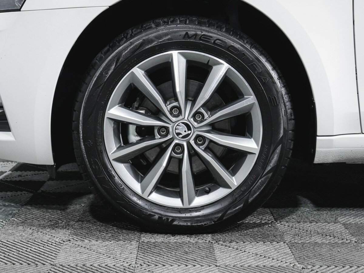 Skoda Octavia, 2023 Фото №12