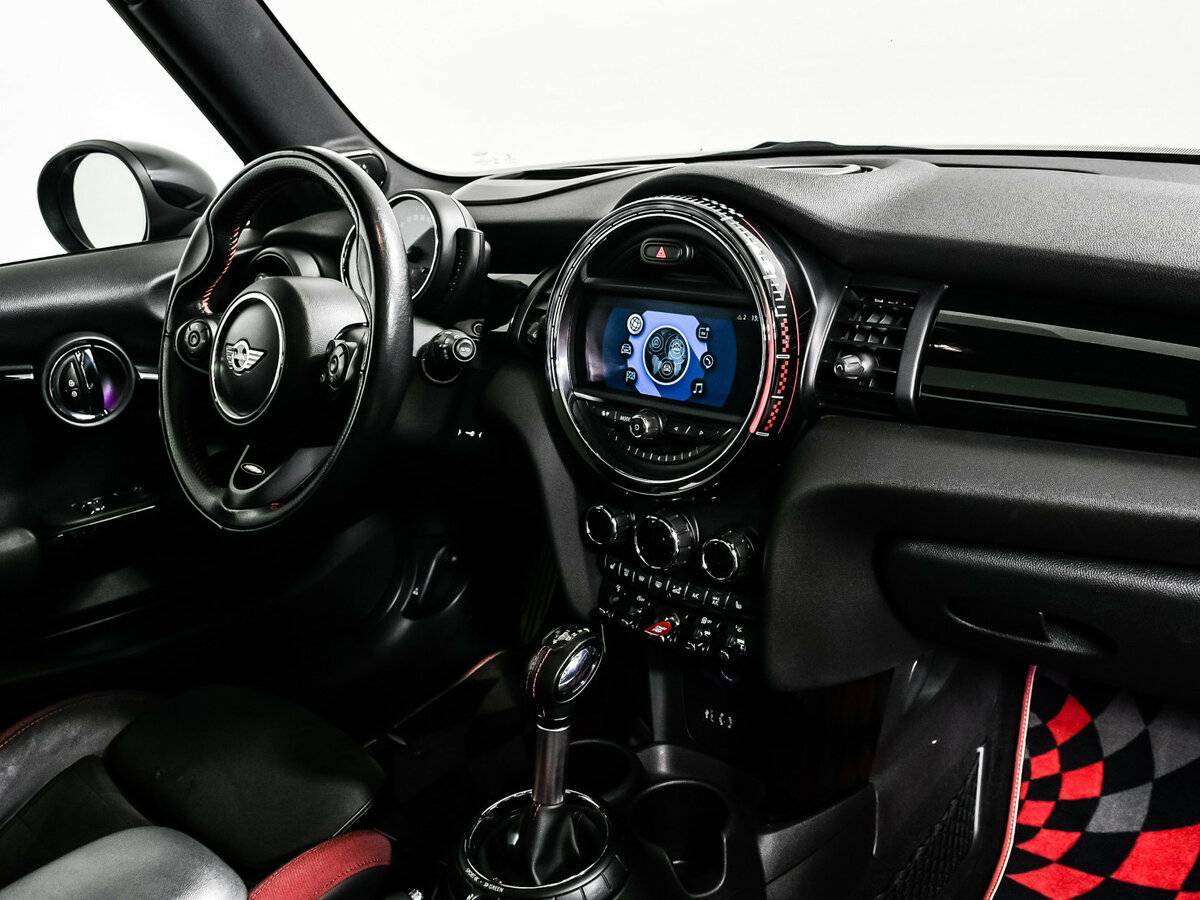 Mini Hatch JCW John Cooper Works, 2016 Фото №9