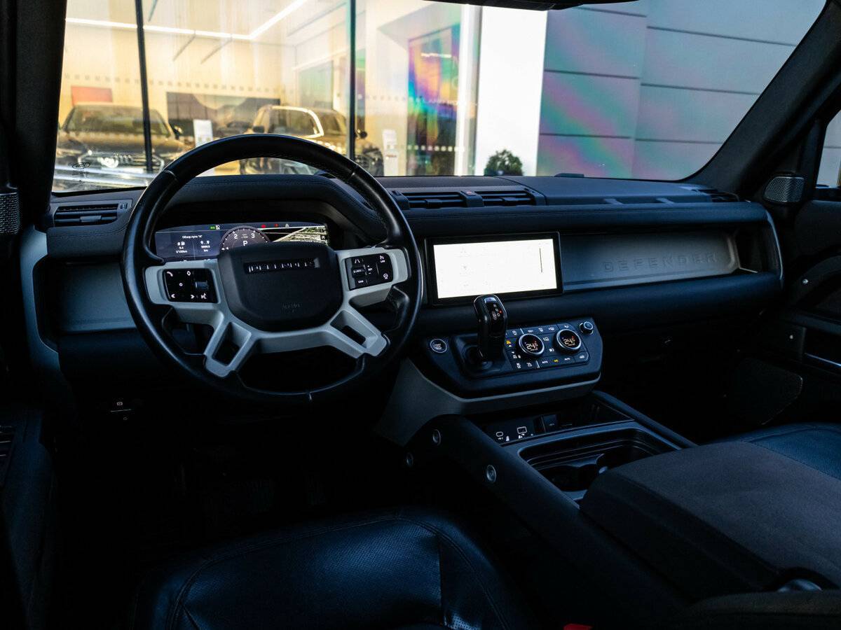 Land Rover Defender 110, 2021 Фото №11