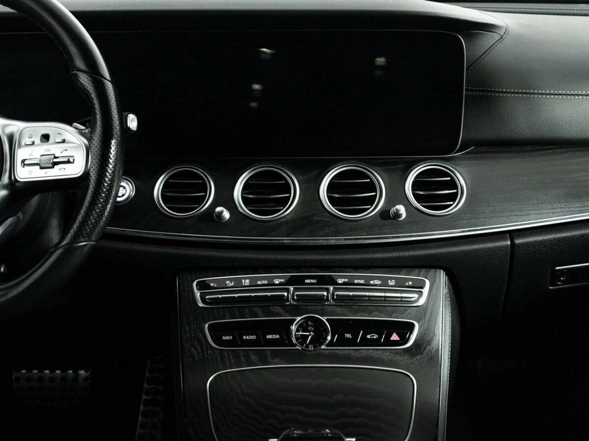 Mercedes-Benz E-Класс 200, 2020 Фото №14