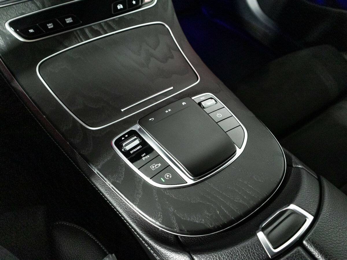 Mercedes-Benz E-Класс 200, 2021 Фото №19