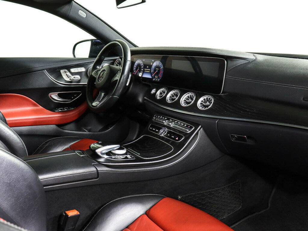 Mercedes-Benz E-Класс 200, 2018 Фото №10
