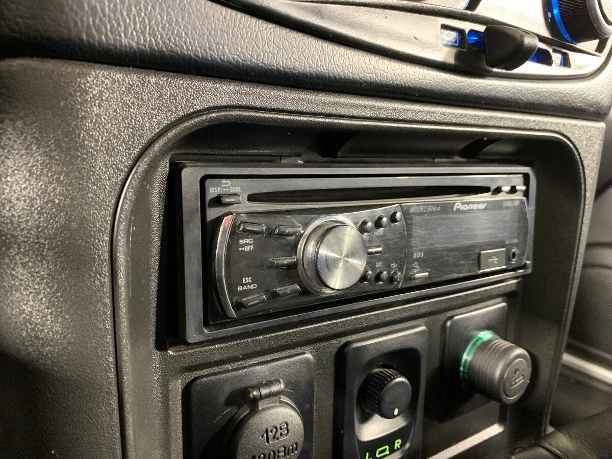 Chevrolet Niva, 2011 Фото №15