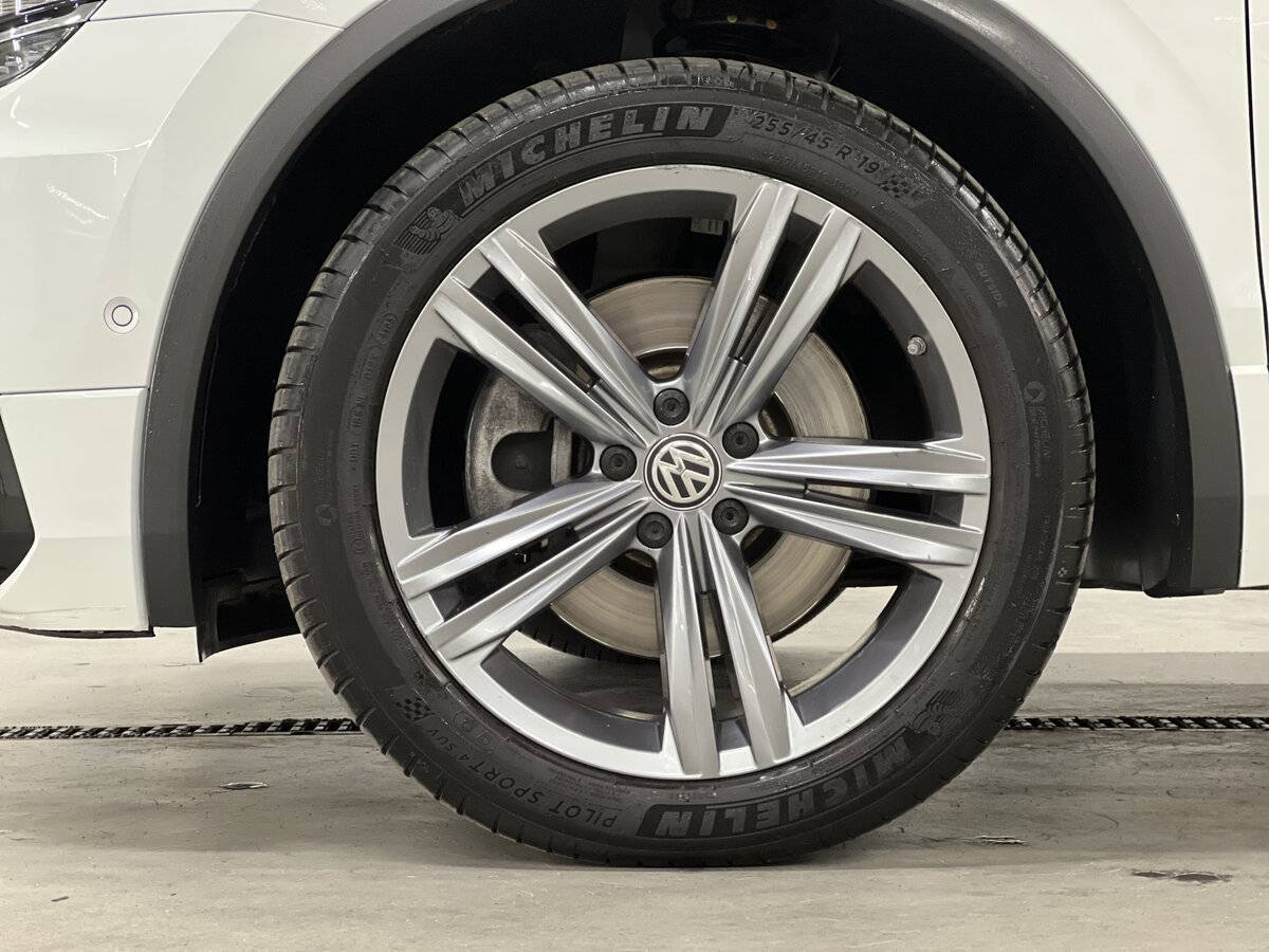 Volkswagen Tiguan, 2019 Фото №18
