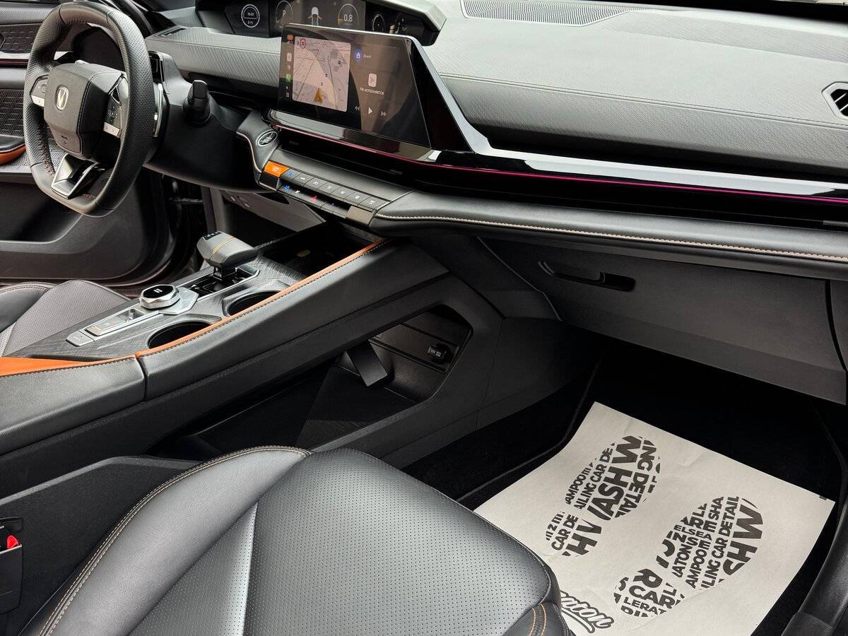 Changan UNI-V, 2022 Фото №11