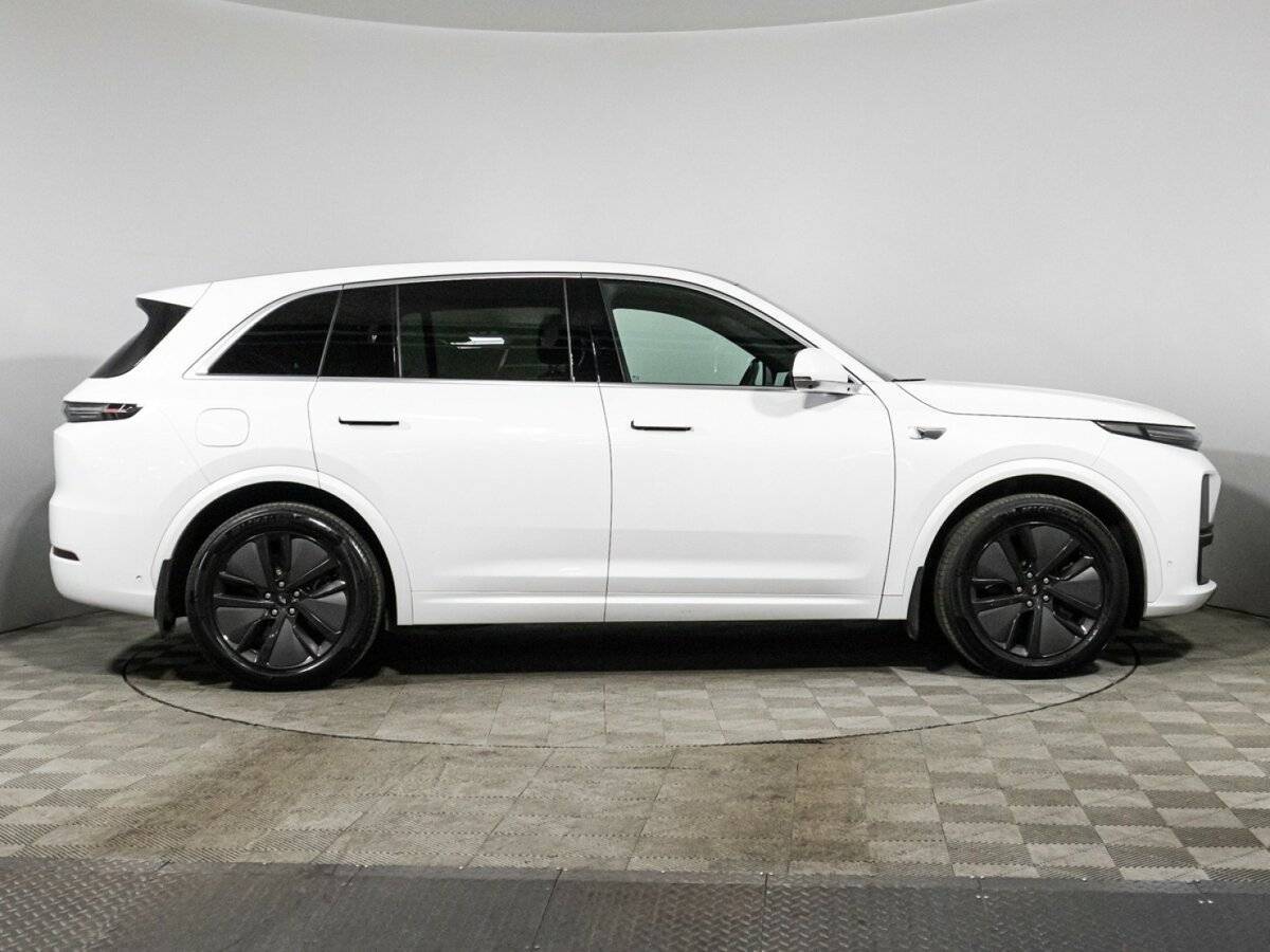 Lixiang L7 52.3 kWh, 2024 - 18 965 км. | Фото №4