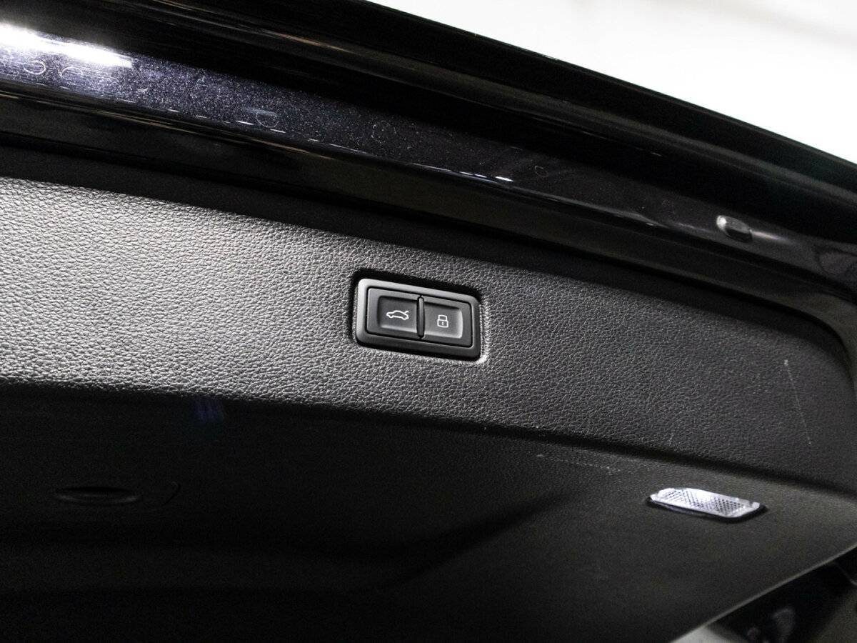 Audi Q7 50 TDI, 2019 Фото №16