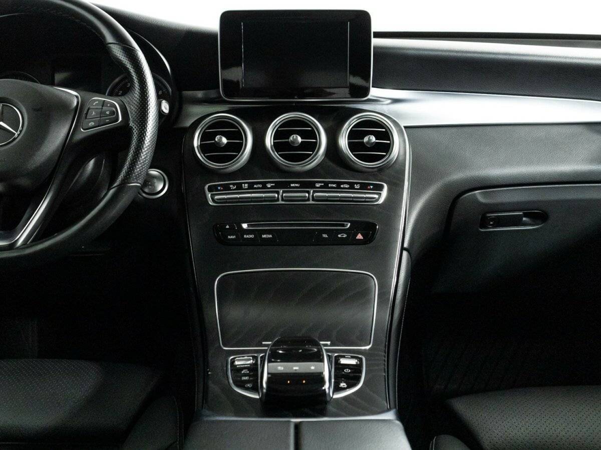 Mercedes-Benz GLC 300, 2018 Фото №14