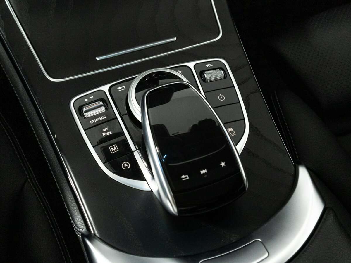 Mercedes-Benz GLC 300, 2018 Фото №22