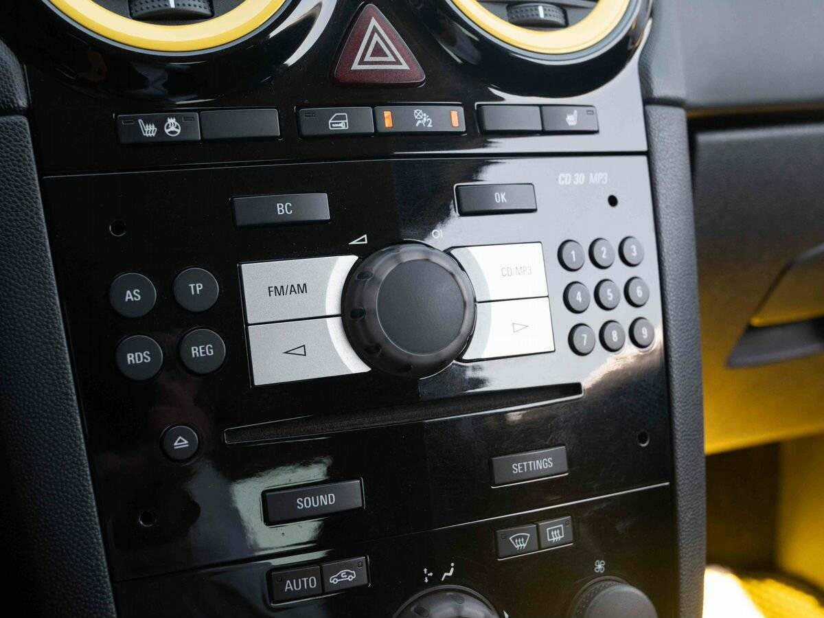 Opel Corsa, 2011 Фото №17