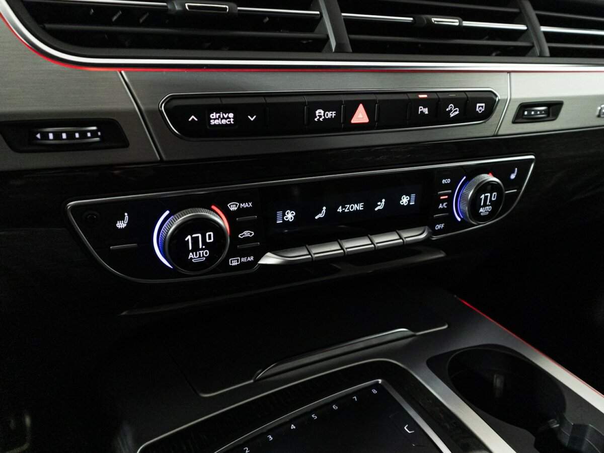 Audi Q7, 2017 Фото №15