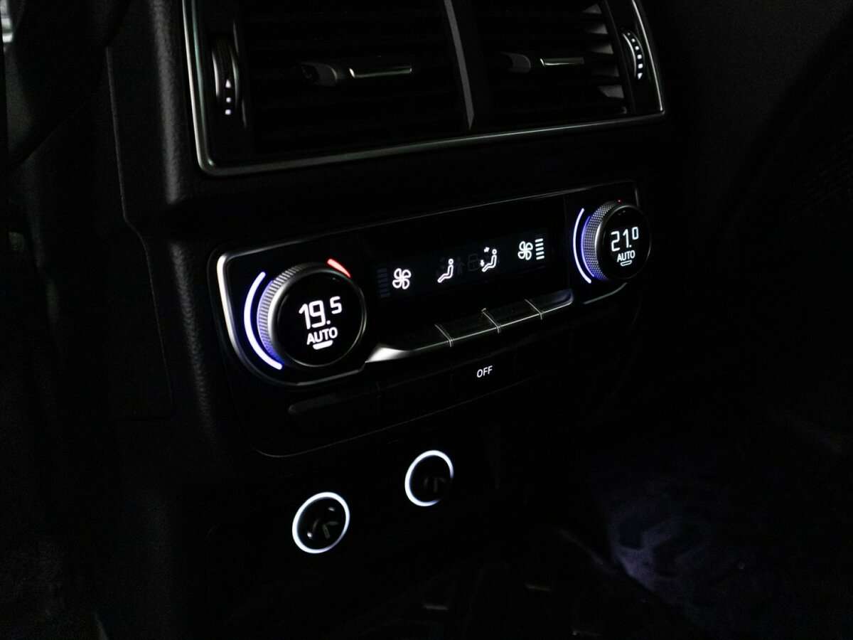 Audi Q7, 2017 Фото №25