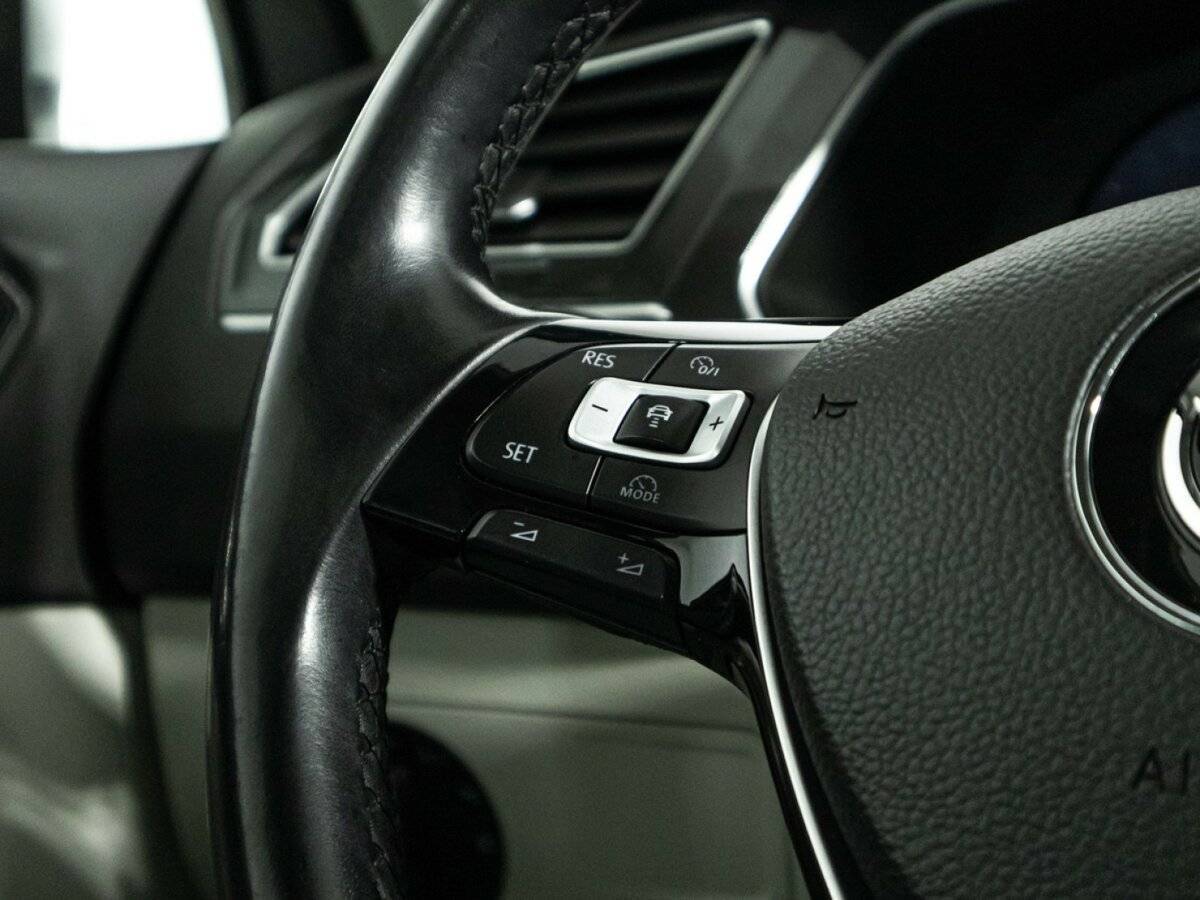 Volkswagen Tiguan, 2018 Фото №22