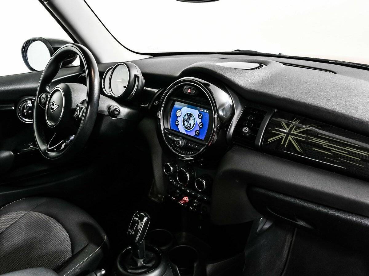 Mini Hatch Cooper, 2020 Фото №9