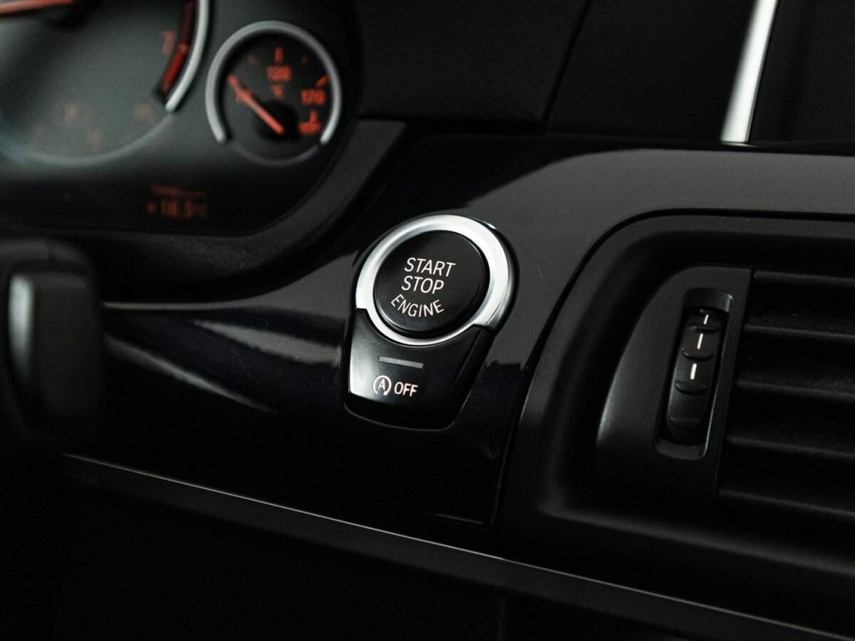 BMW 5 серии 520i, 2014 Фото №21