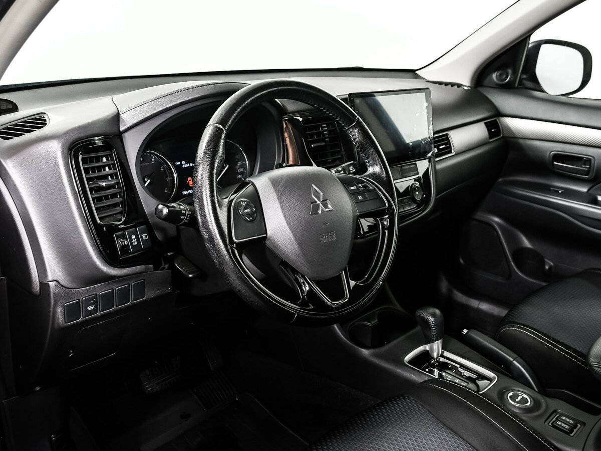 Mitsubishi Outlander, 2016 Фото №13