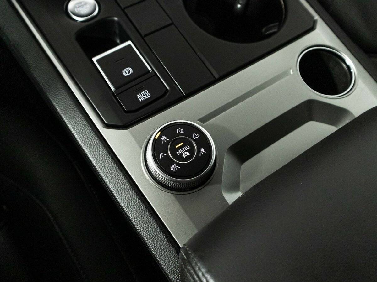 Volkswagen Touareg, 2018 Фото №18