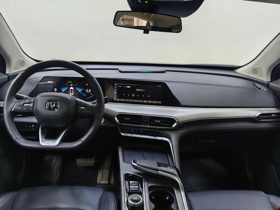 Changan UNI-T, 2023 Фото №12