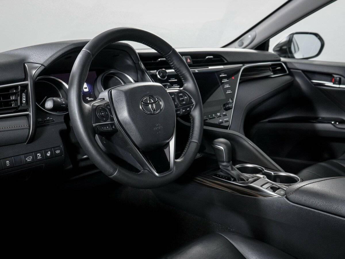 Toyota Camry, 2019 Фото №14