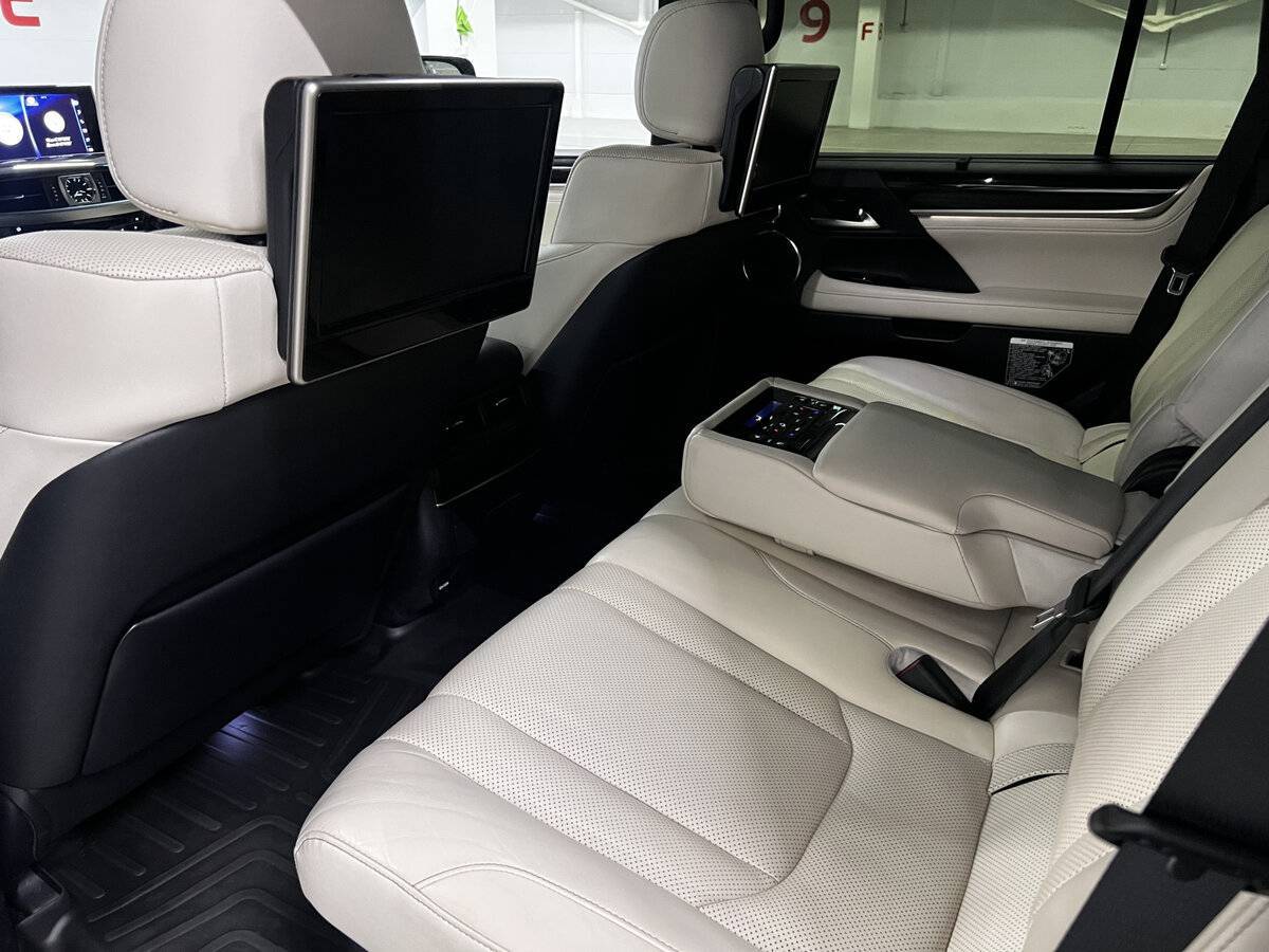 Lexus LX 570, 2017 Фото №12