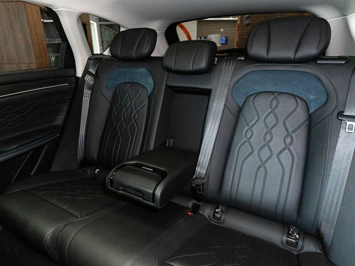 Voyah Free EVR, 2023 Фото №16