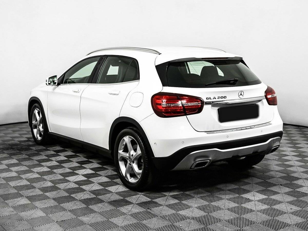 Mercedes-Benz GLA 200, 2019 - 94 360 км. | Фото №7