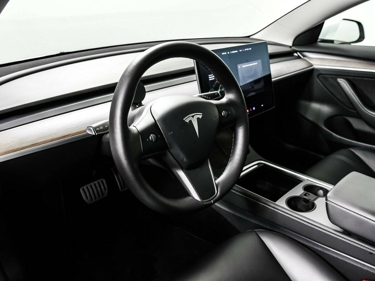 Tesla Model 3 Performance, 2021 Фото №13