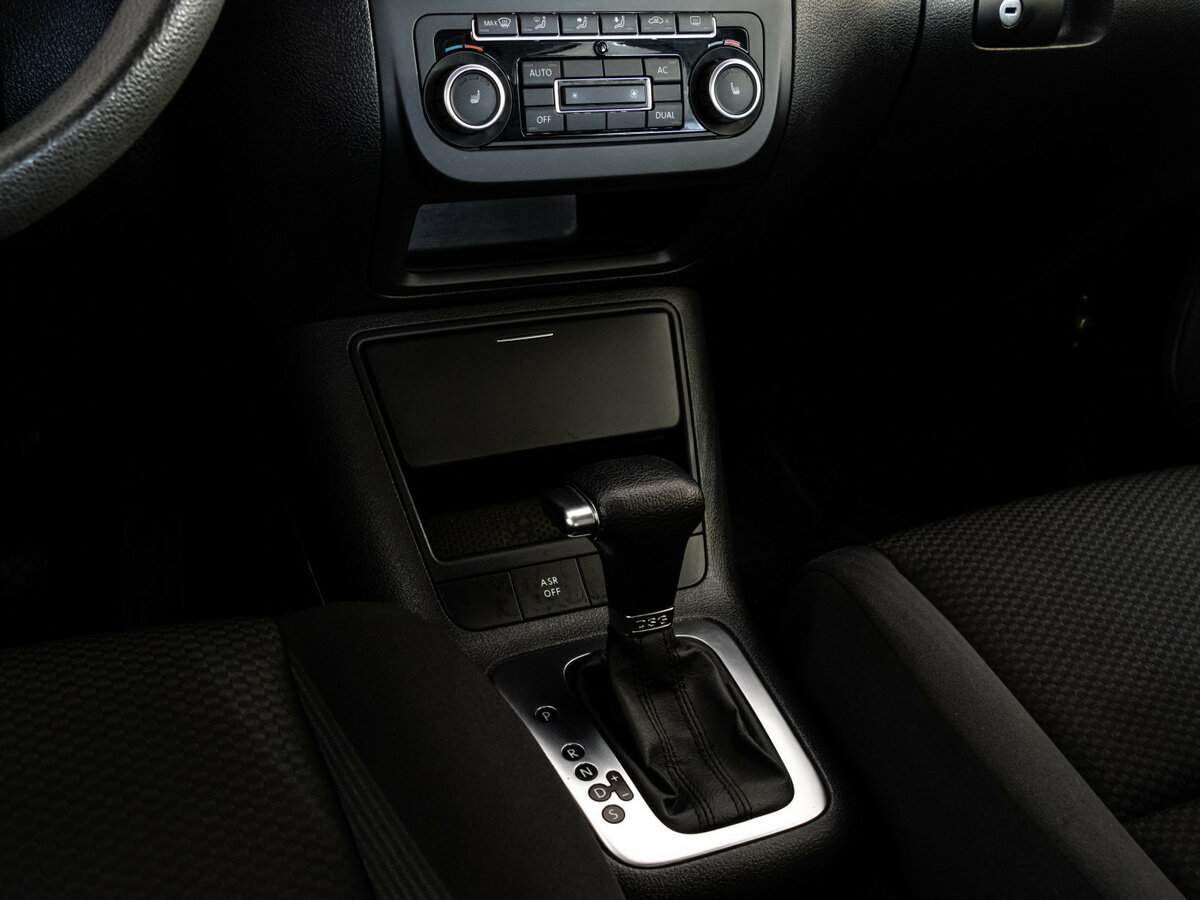 Volkswagen Golf Plus, 2010 Фото №11