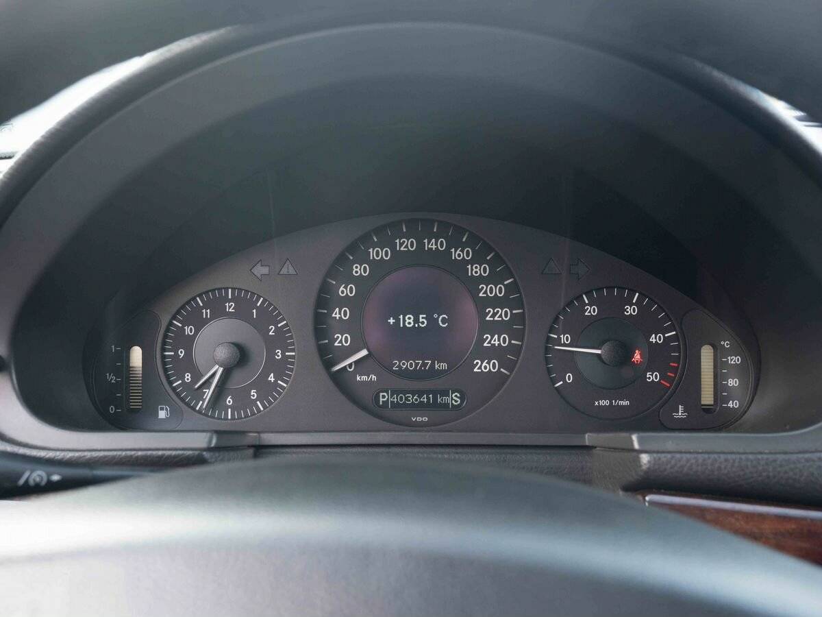 Mercedes-Benz E-Класс 220, 2004 Фото №18